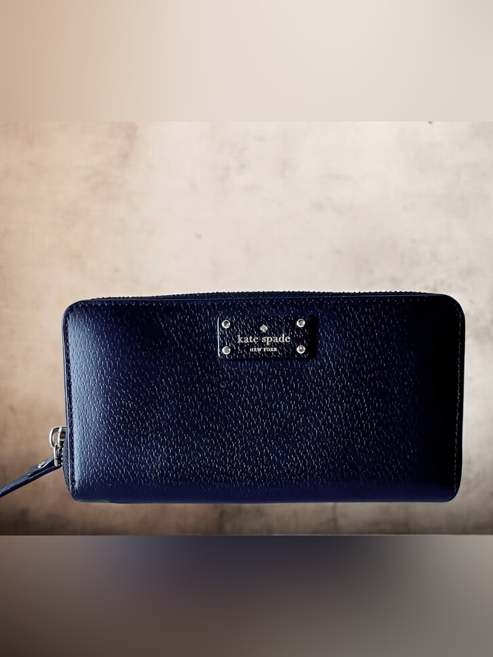 Kate Spade New York Bay Street Lacey Black Pebbled Leather Zip Around Wallet 8x4